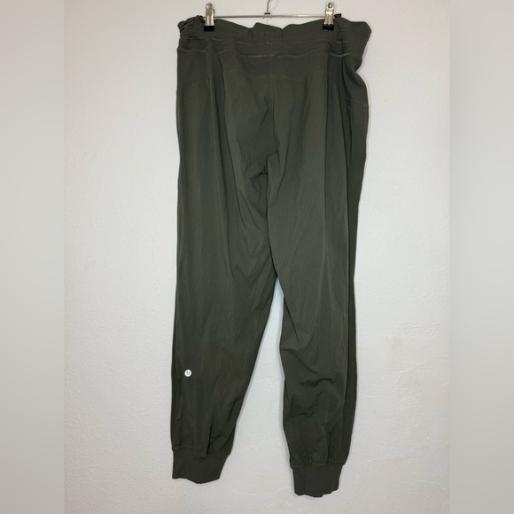 Lululemon Dance Studio Mid-Rise Jogger Olive - Picture 2 of 2